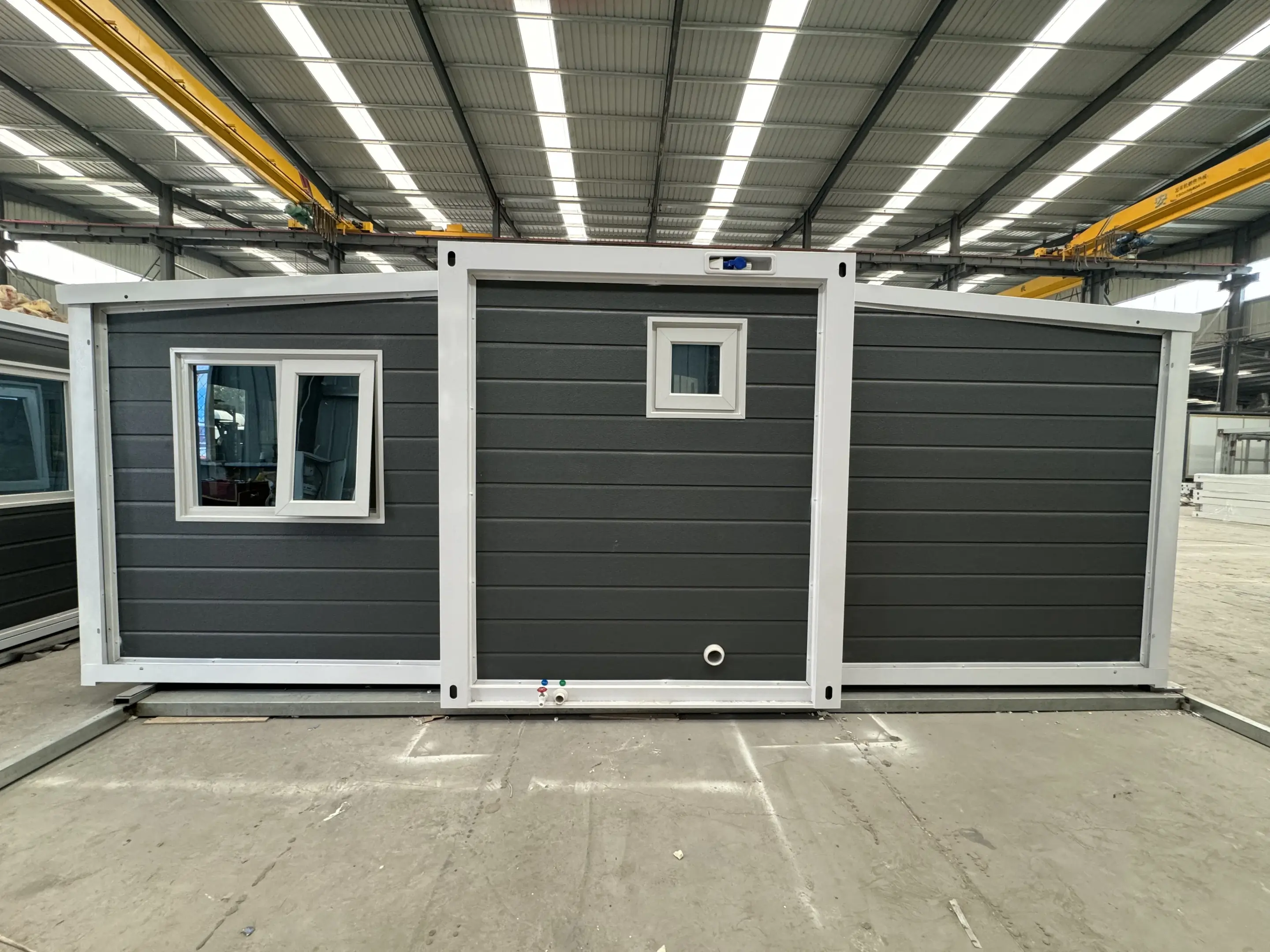 Expandable Container House