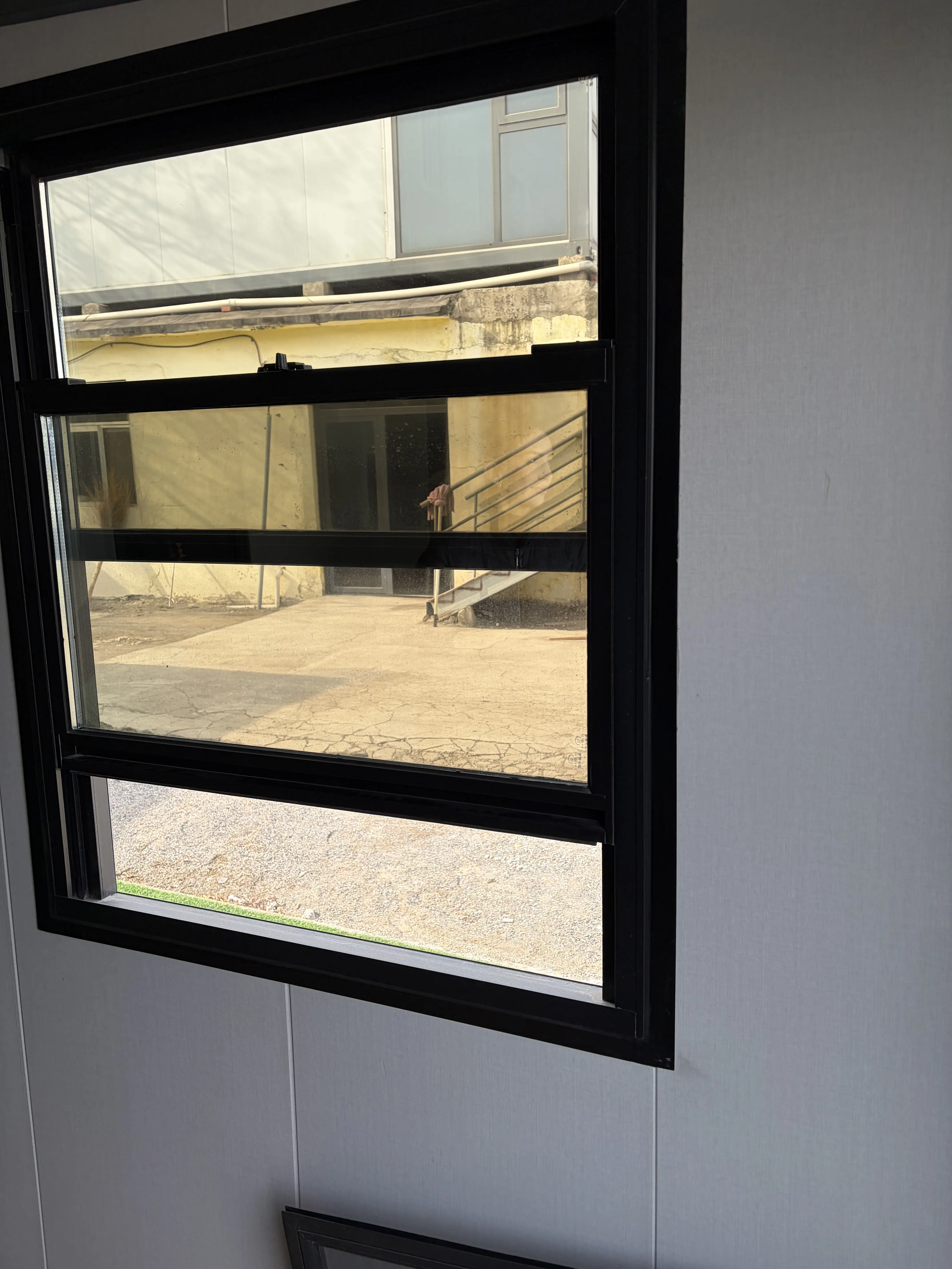 Quick-assembly container house